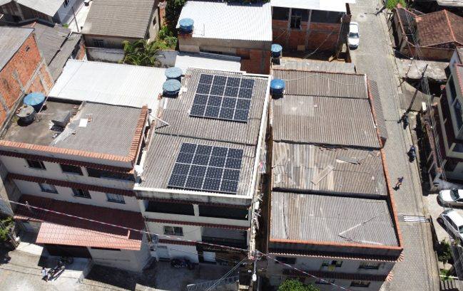 Instalação fotovoltaica comercial