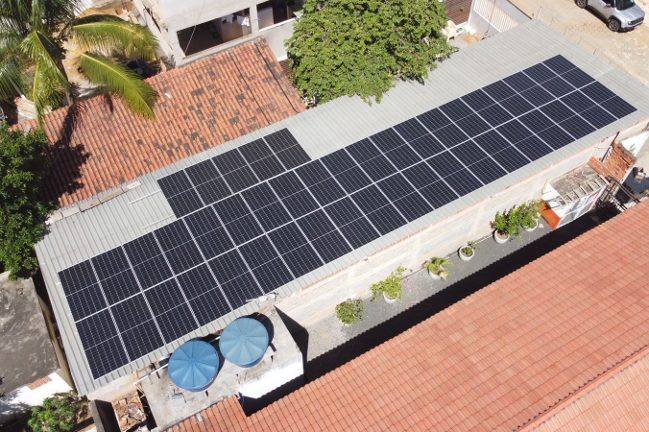Usina solar em propriedade rural